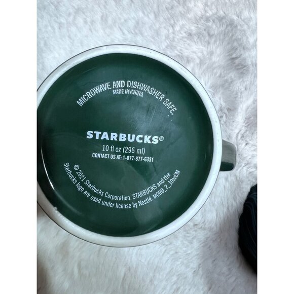 Starbucks green Holiday Wonderland mug lot of two - Picture 5 of 6